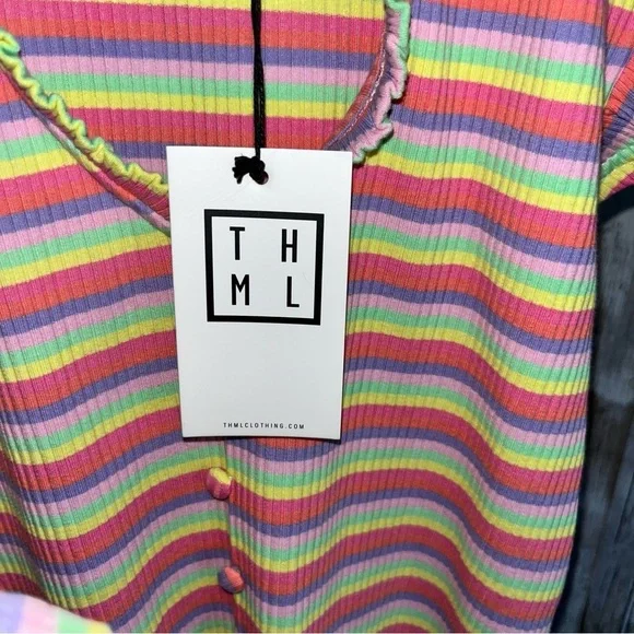 NWT THML Rainbow Ribbed Faux Button Stretch Blouse Women’s - Picture 4 of 4